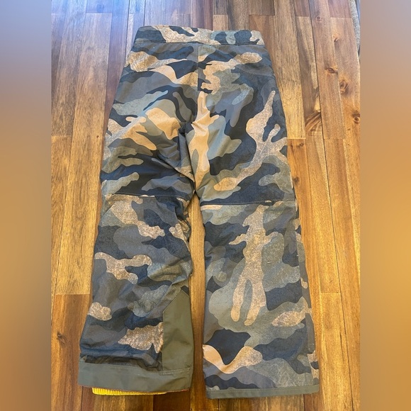 The North Face camo snow pants EZ grow system - Picture 2 of 11